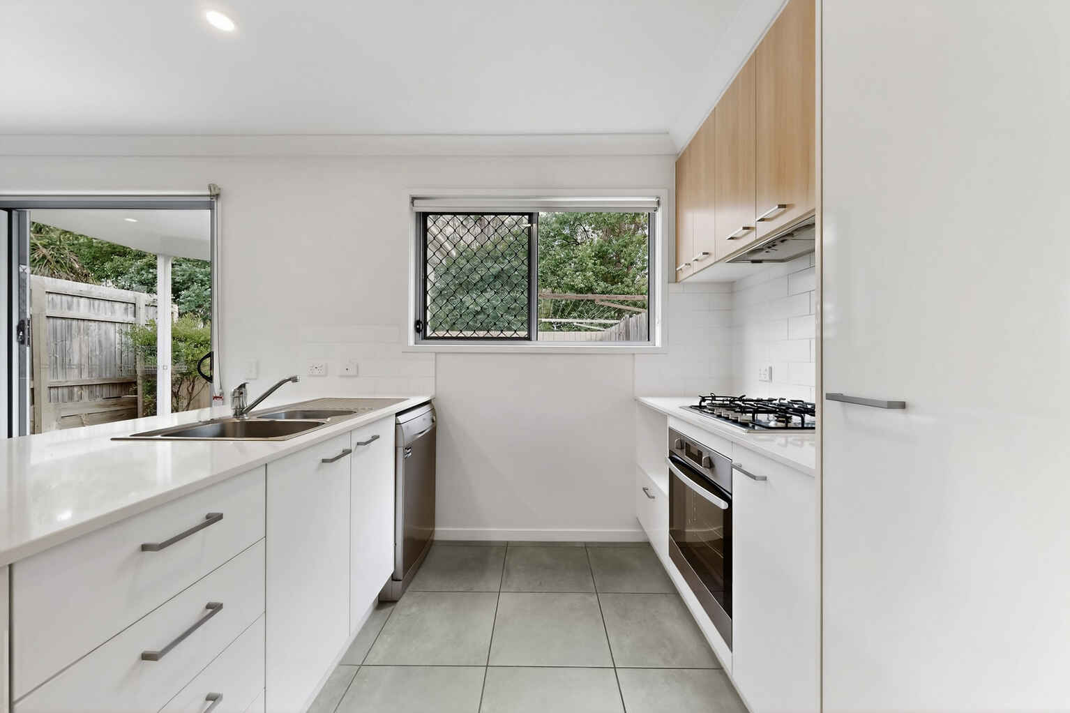 17/20 Eminence Lane Bridgeman Downs