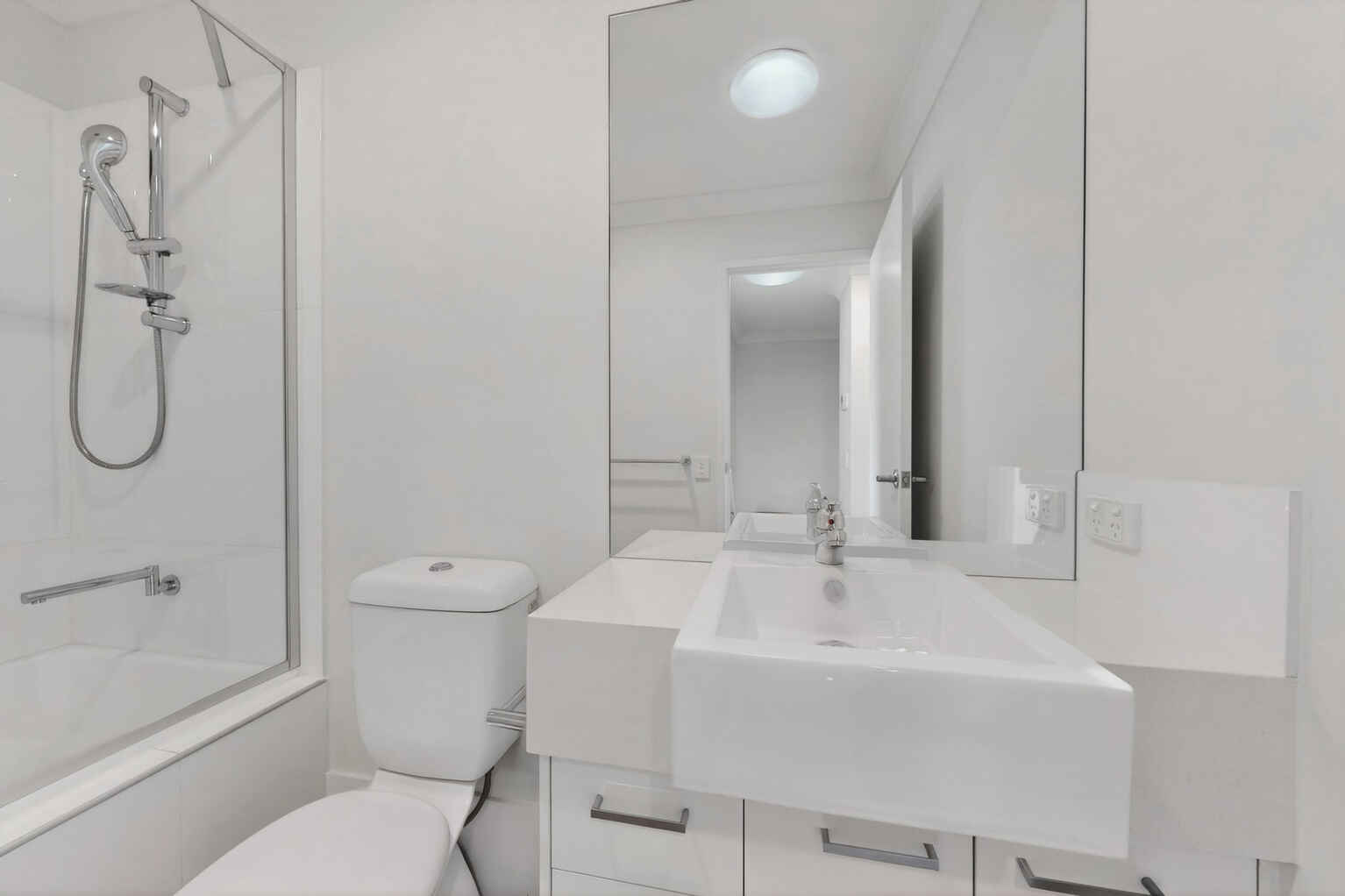 17/20 Eminence Lane Bridgeman Downs