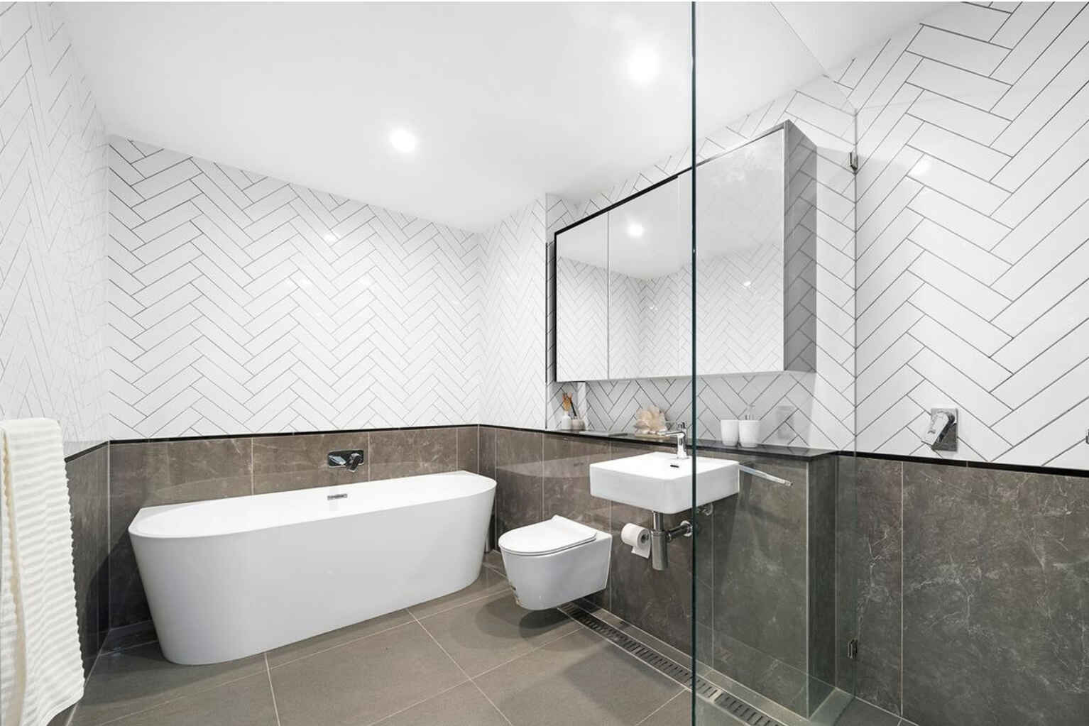  310/2 Oscar Place Eastgardens