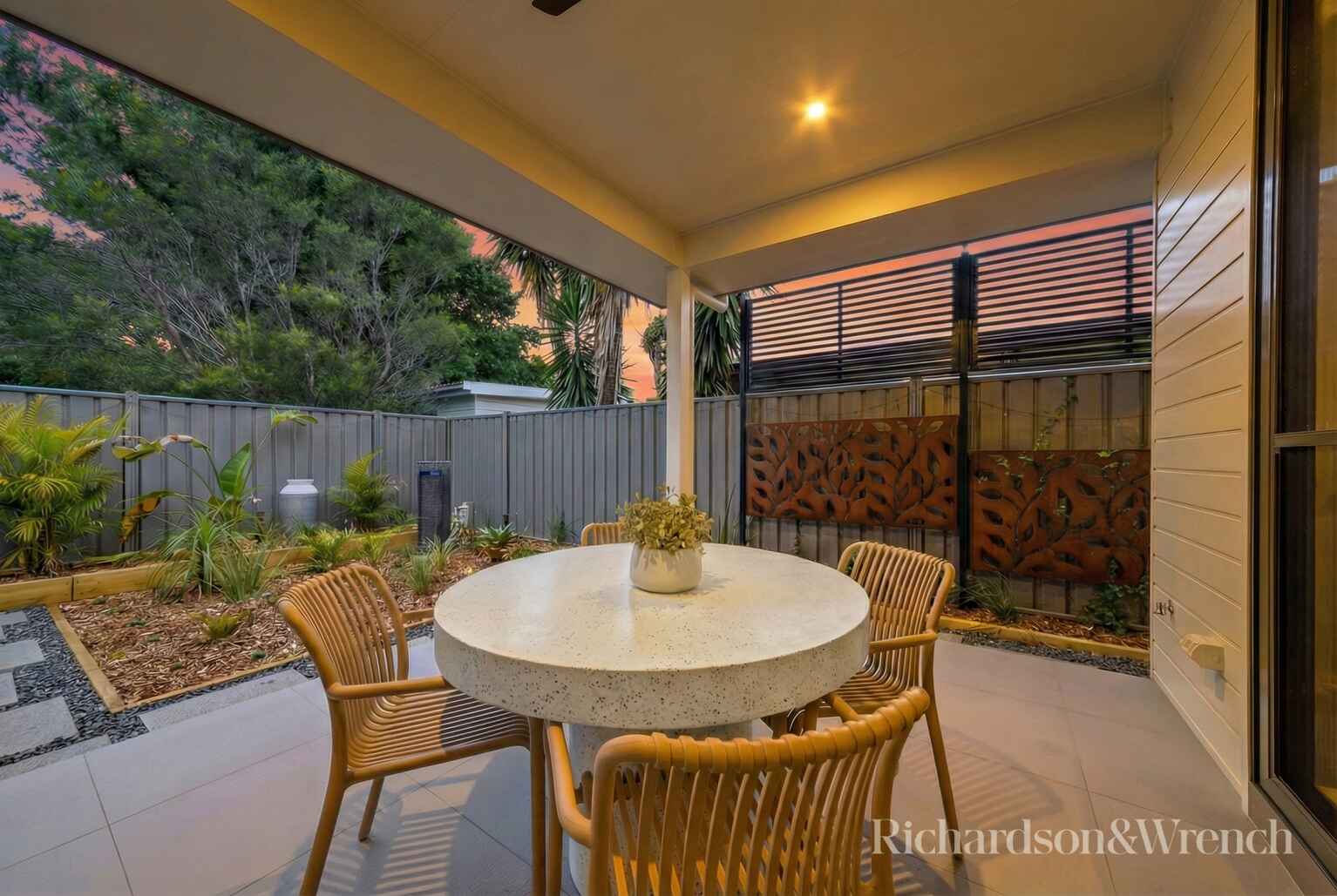 3&4/48-50 Gallipoli Avenue Blackwall