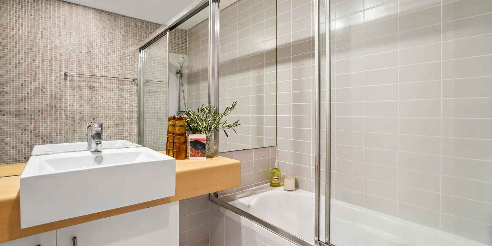 4/11 Flood Street Bondi