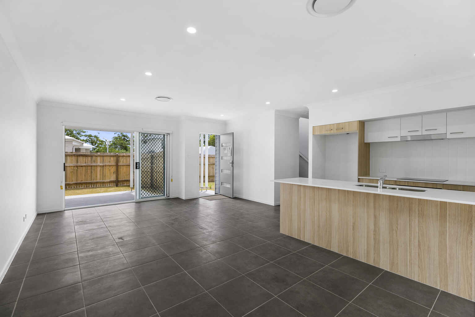 1/28 Ruchi Place Wynnum West