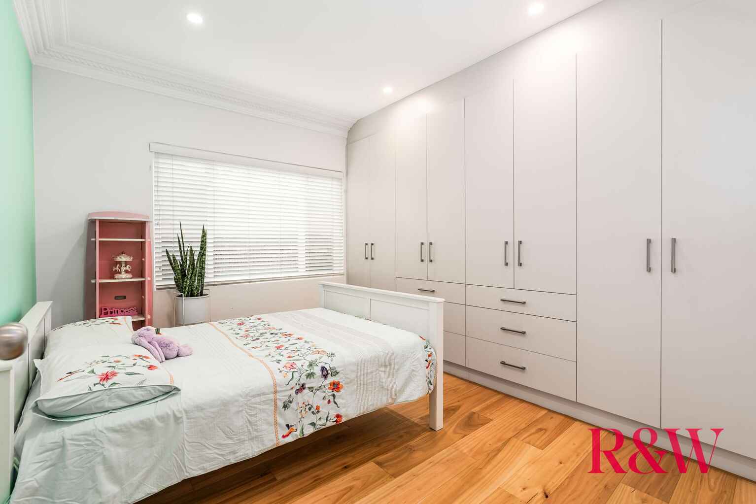 25 MERVILLE STREET Concord West