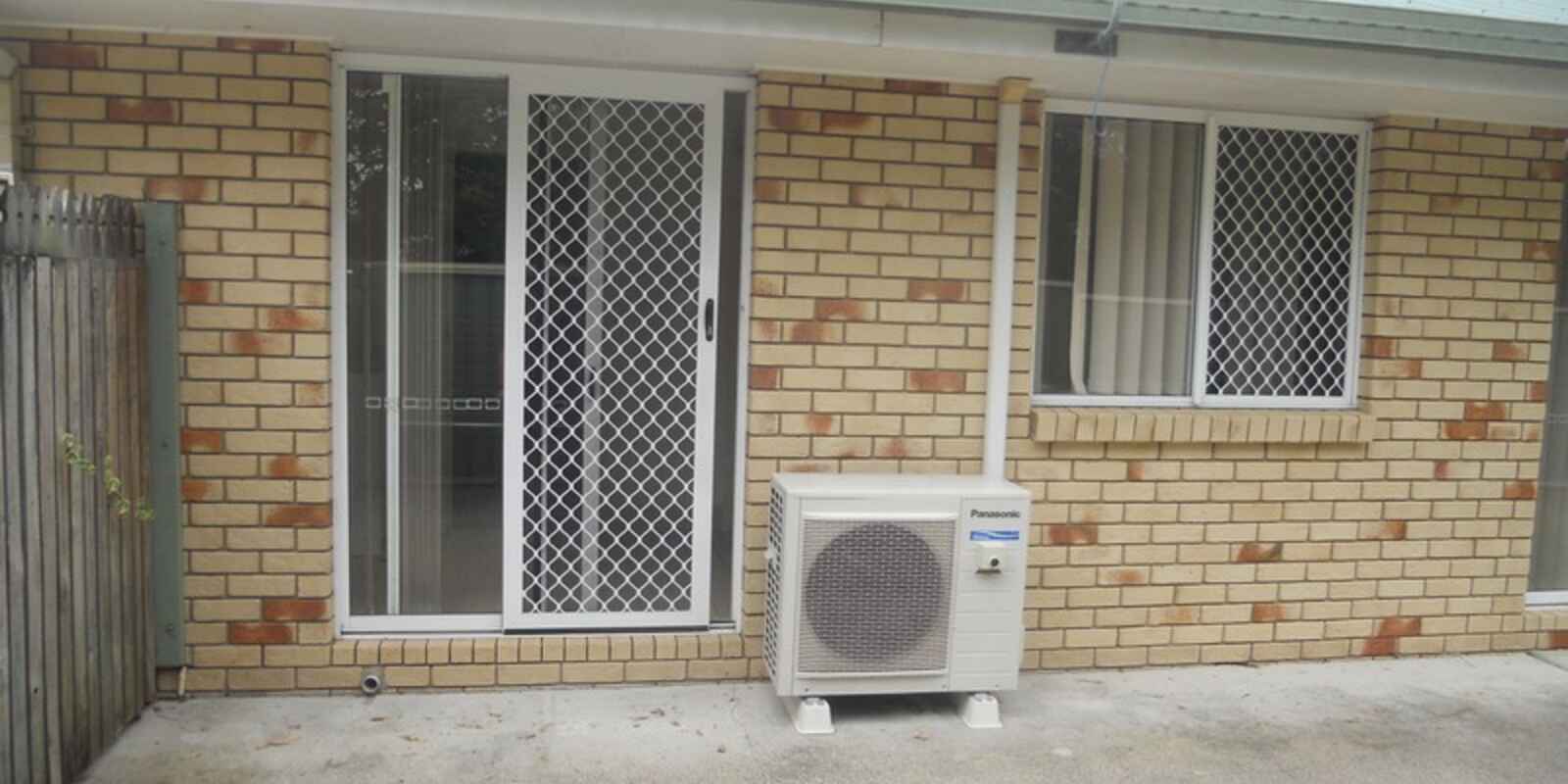 2/27 Manley Street Caboolture