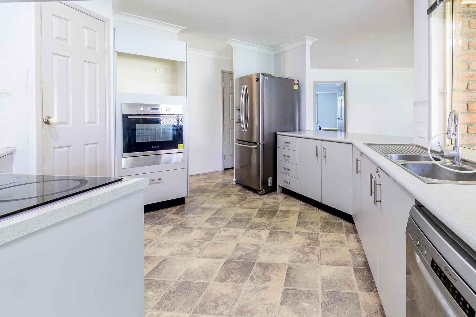 12 Anamaran Place Bellmere