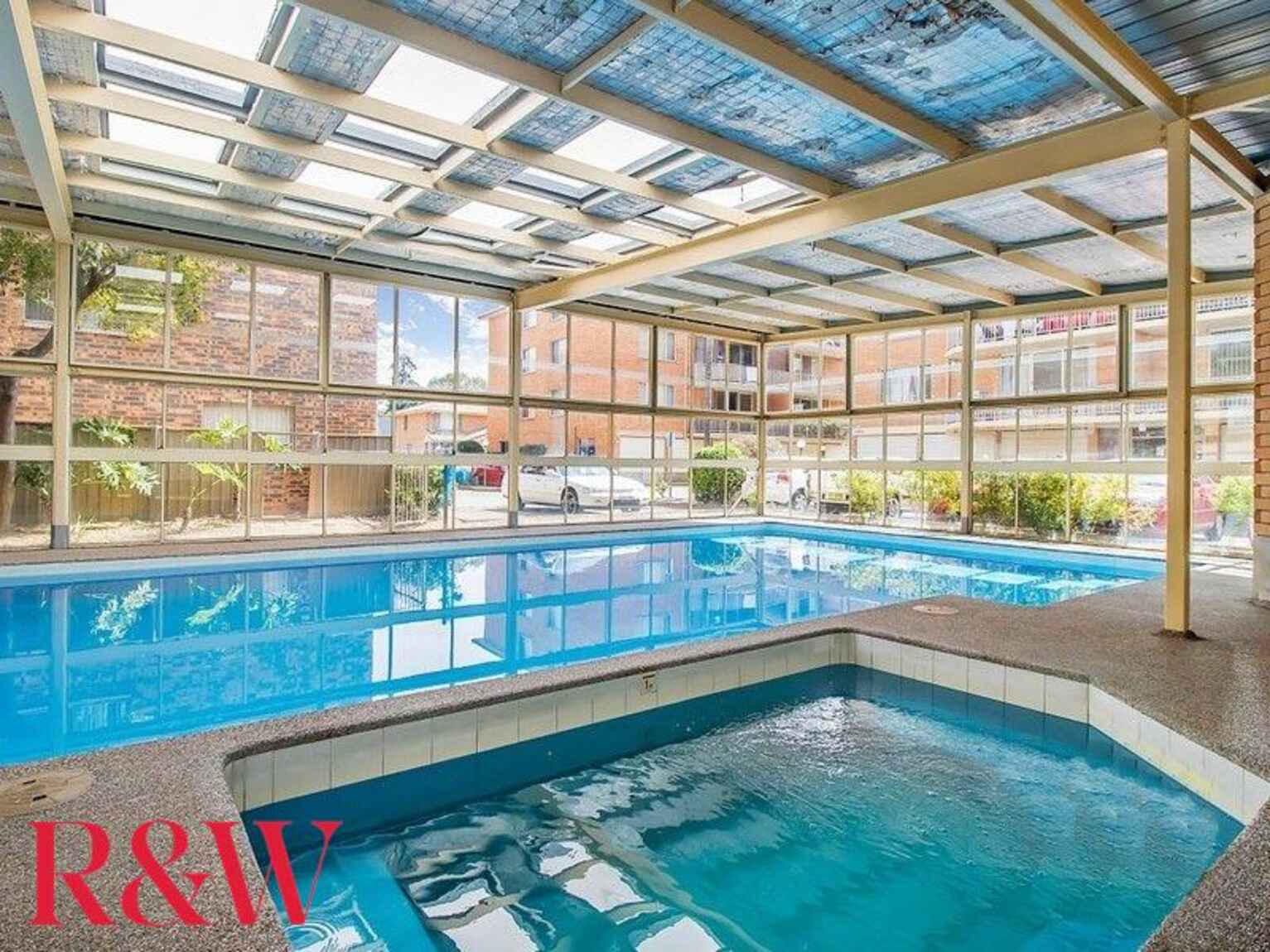 77/2 Riverpark Drive Liverpool