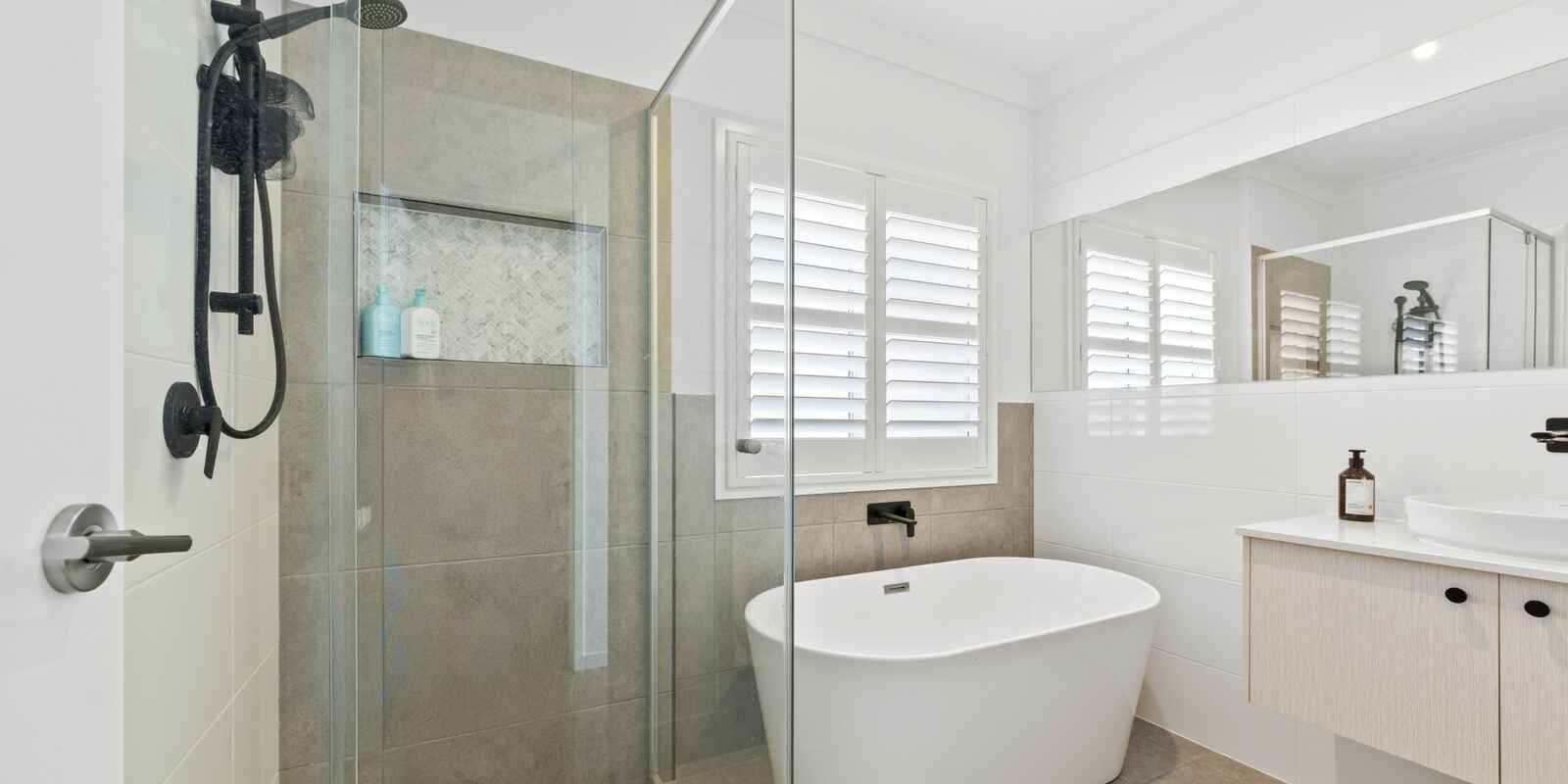 26 Davis Street Booker Bay 26 Davis Street Booker Bay