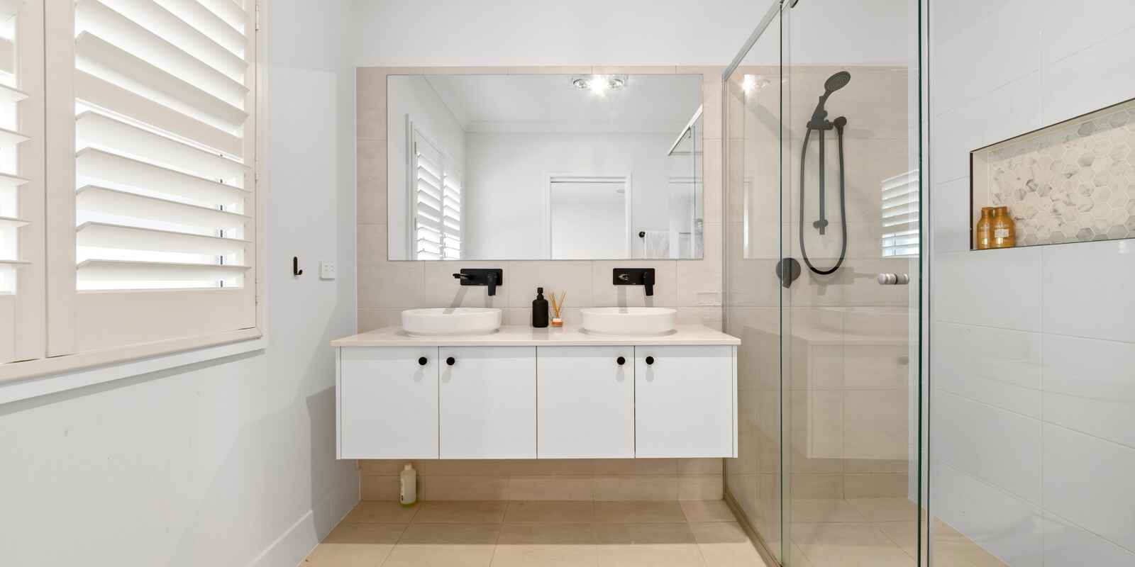 26 Davis Street Booker Bay 26 Davis Street Booker Bay