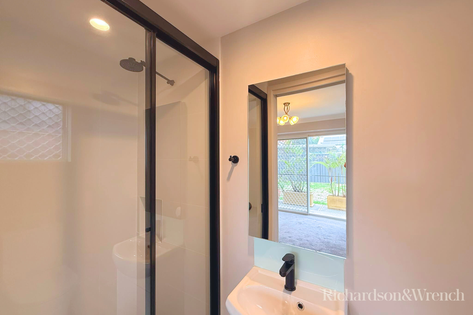 16 Pioneer Road Umina Beach 16 Pioneer Road Umina Beach