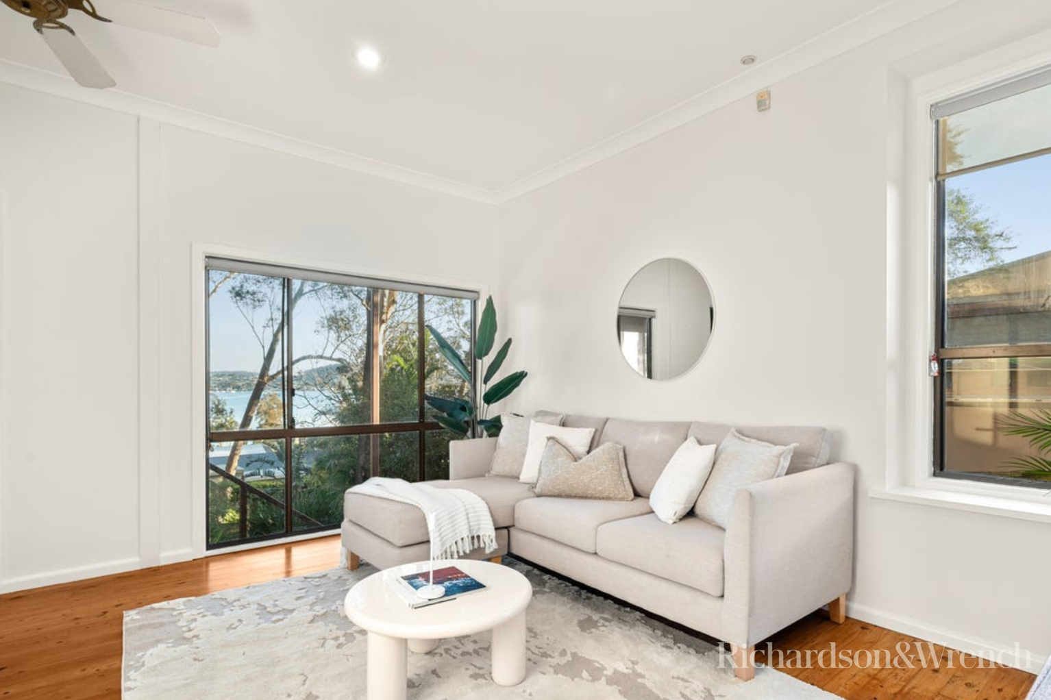 6 Lexington Parade Green Point