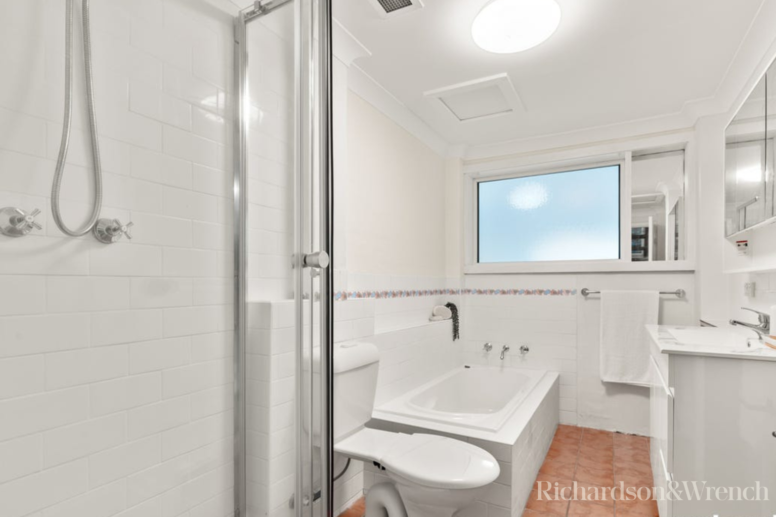 6 Lexington Parade Green Point