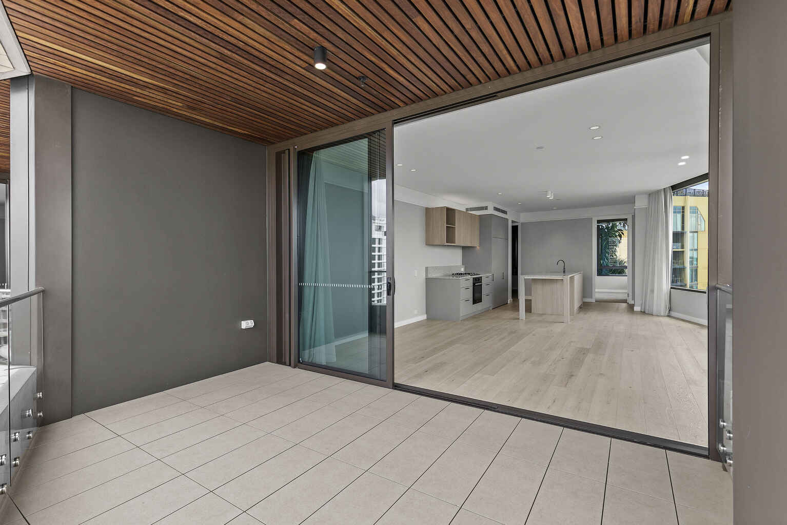 1008/470 Main Street Kangaroo Point