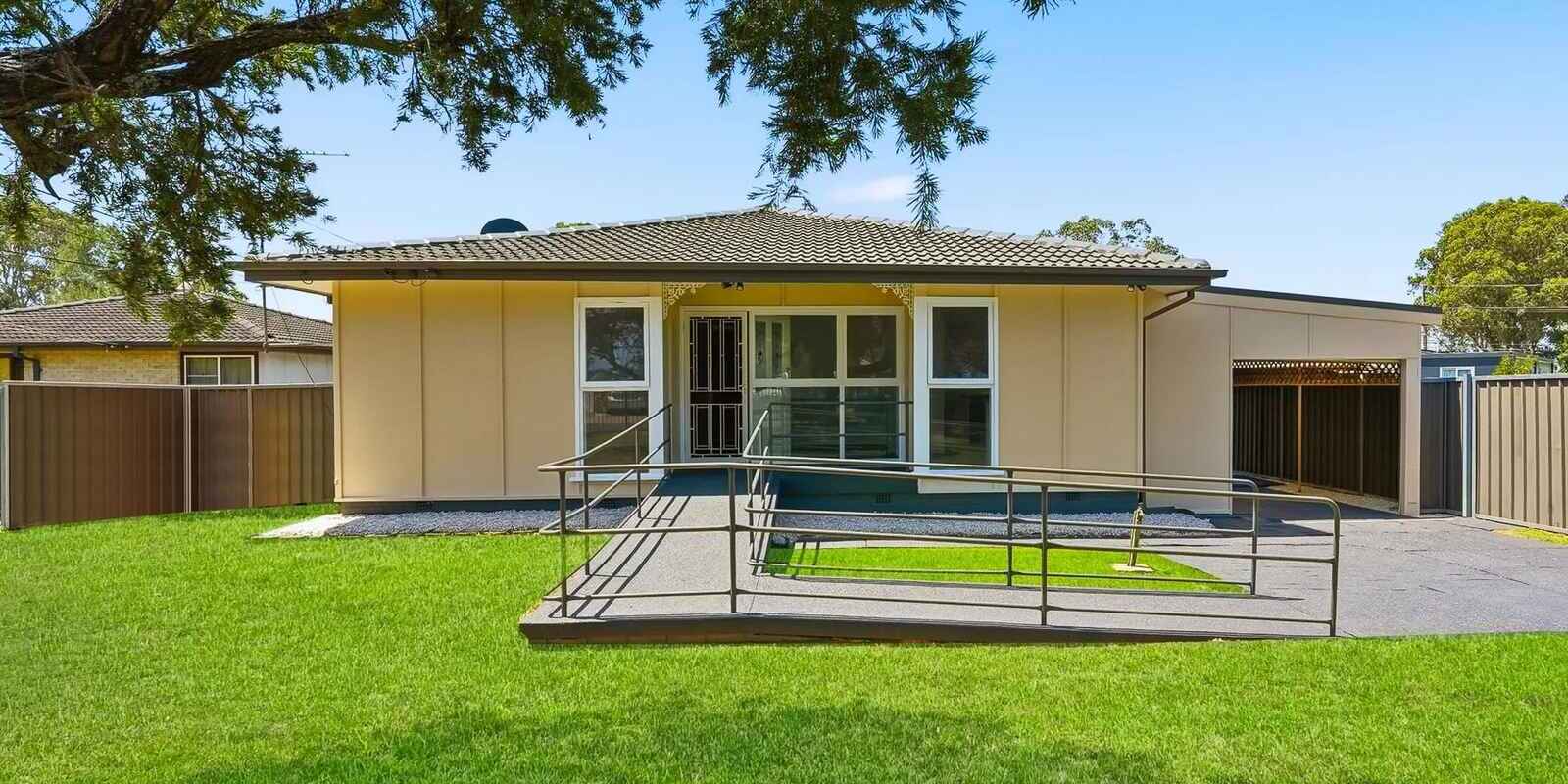 61 Marquesa Crescent Lethbridge Park