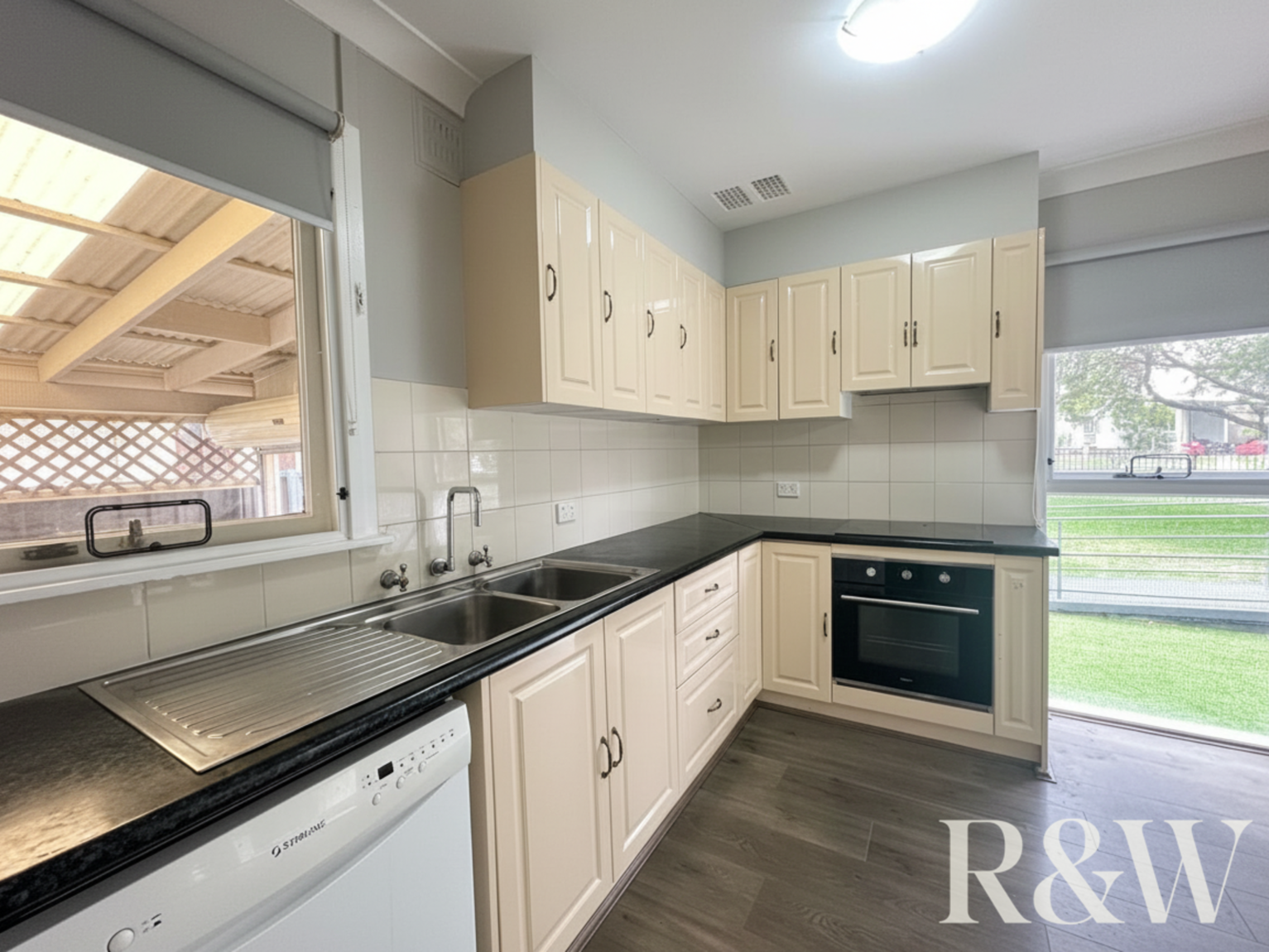 61 Marquesa Crescent Lethbridge Park