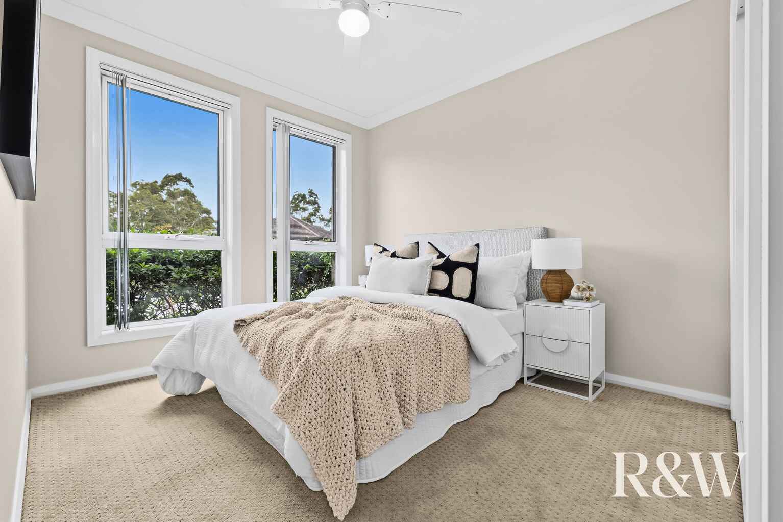 10 JARVISFIELD PLACE Macquarie Links 10 JARVISFIELD PLACE Macquarie Links