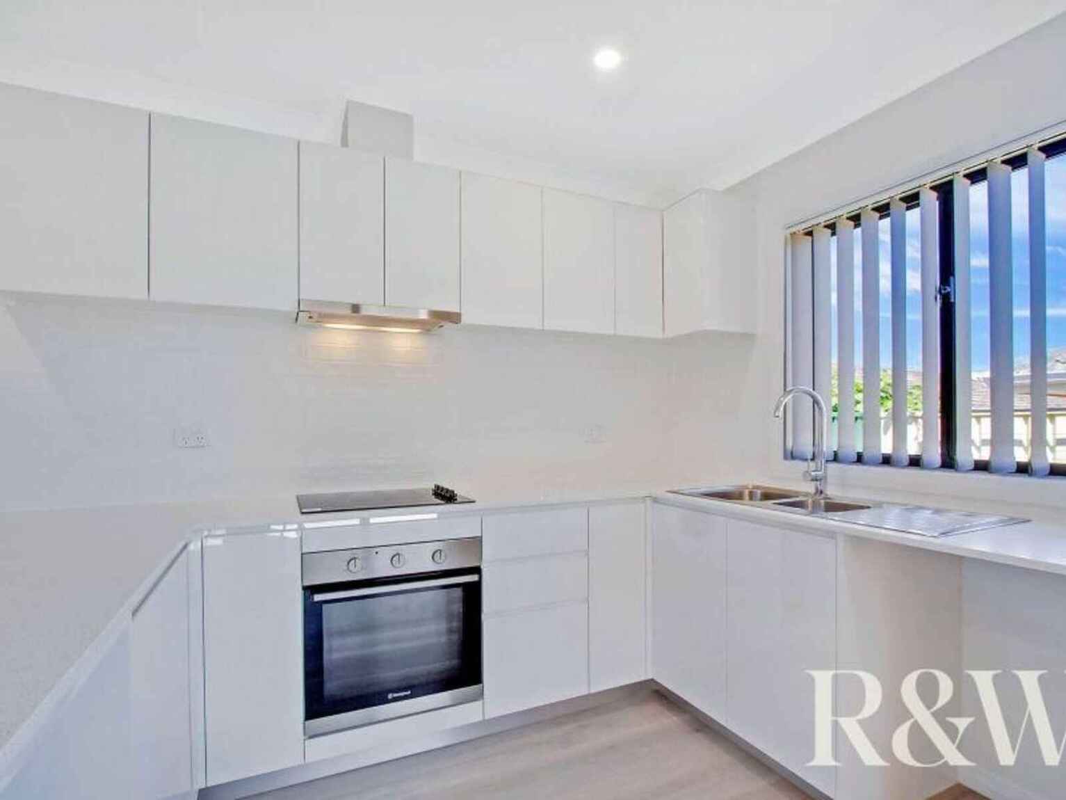 13A Kala Circuit St Clair