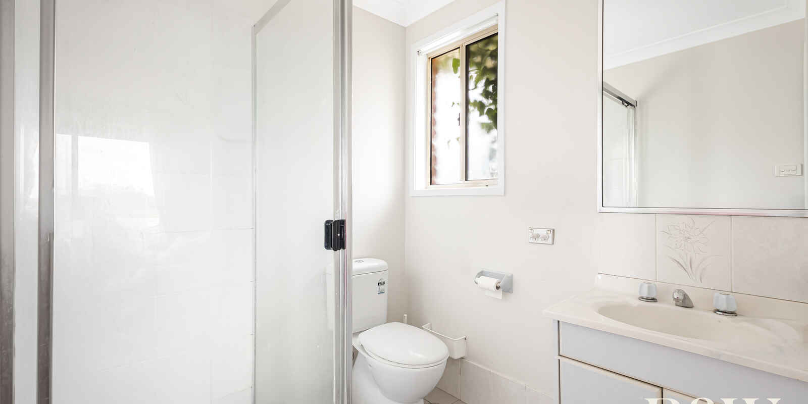 6 Ashwick Circuit St Clair