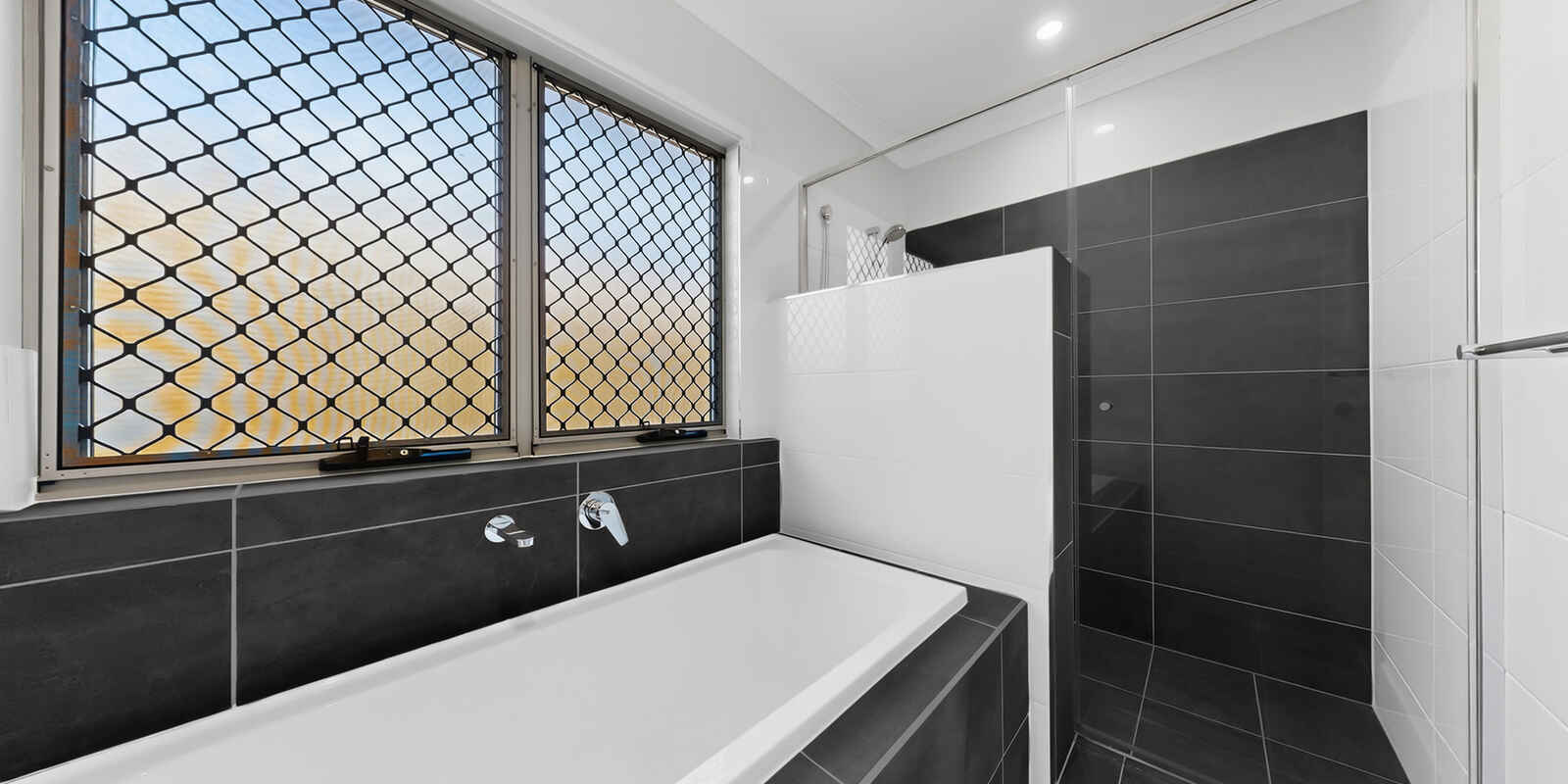 18 Flint Place White Rock