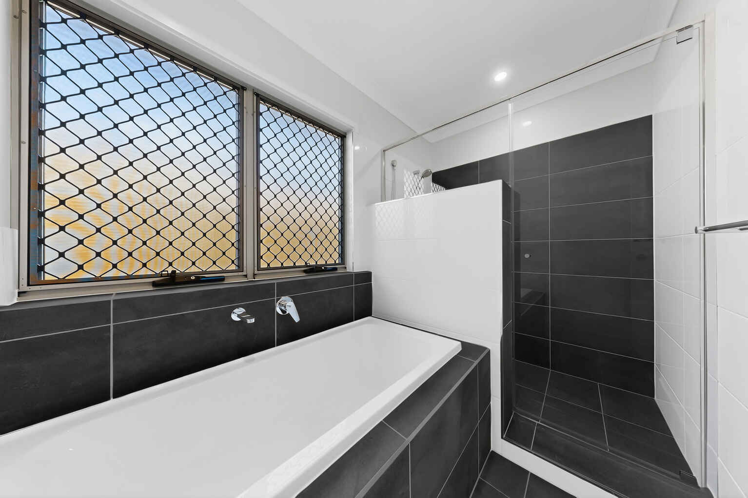 18 Flint Place White Rock