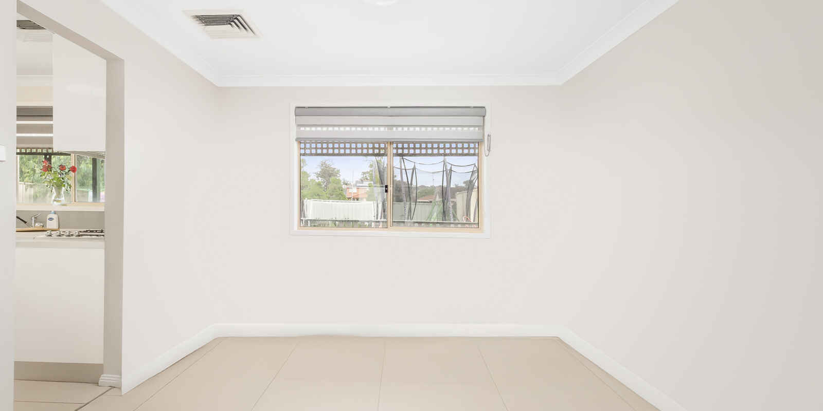 6 Ashwick Circuit St Clair