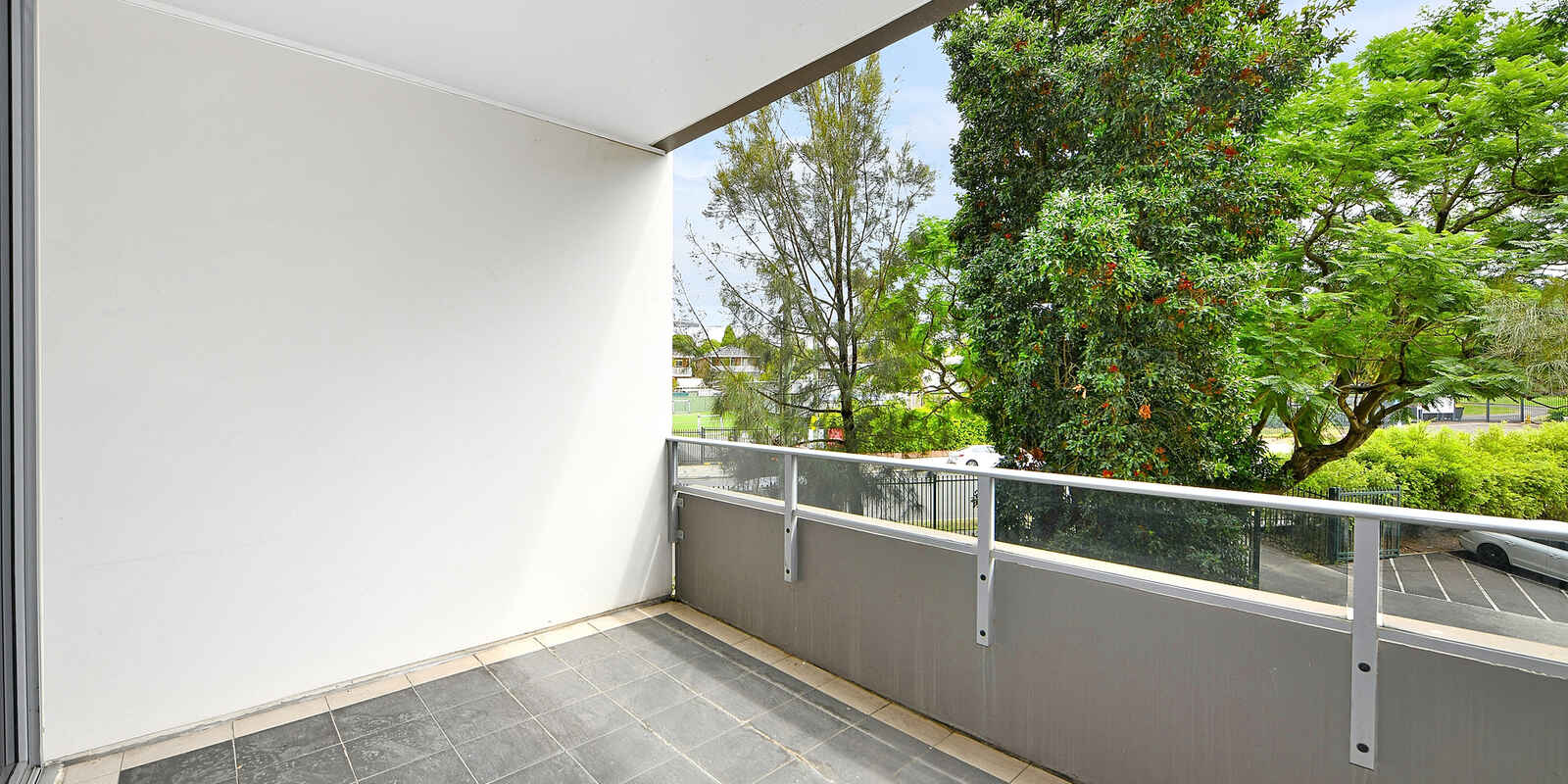 439/3 Loftus Street Turrella