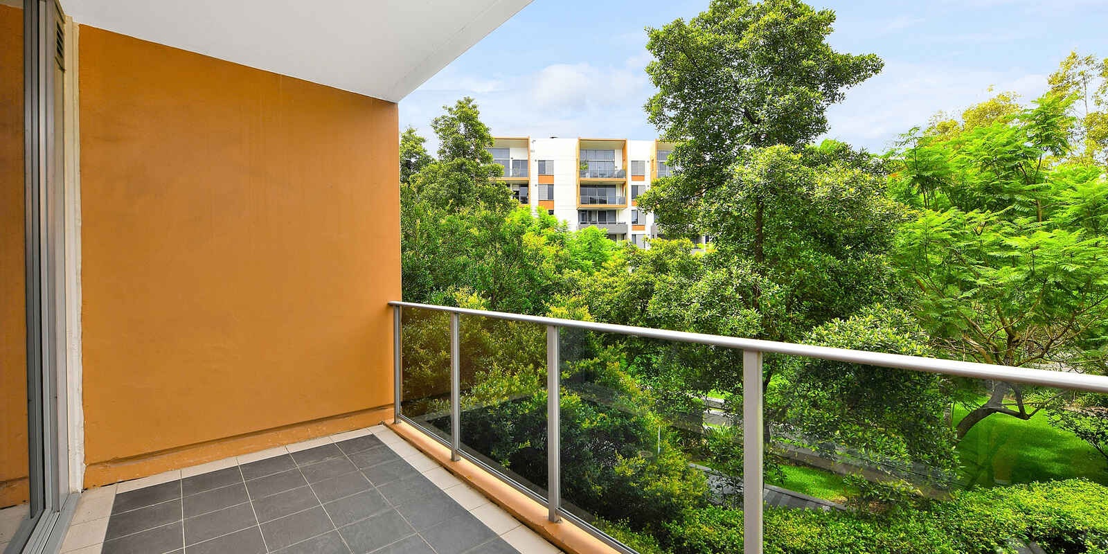 439/3 Loftus Street Turrella