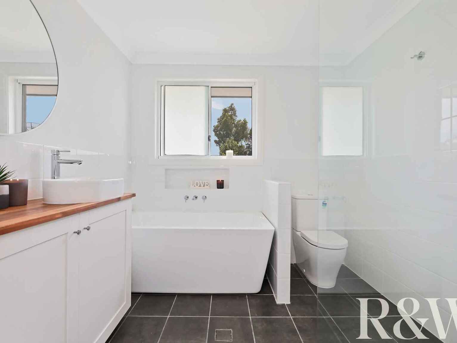 13 & 13A Warrenton Street St Clair