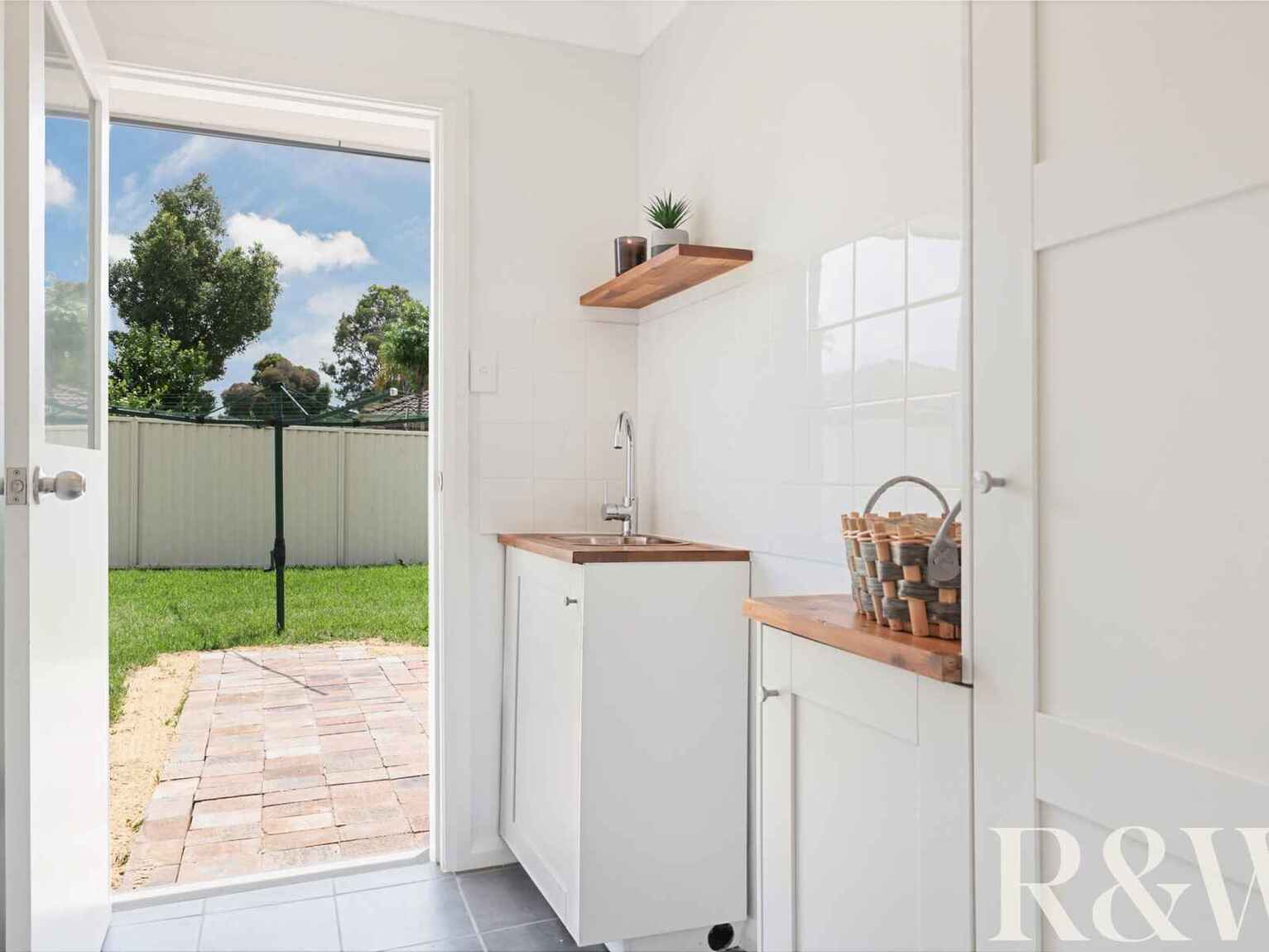 13 & 13A Warrenton Street St Clair