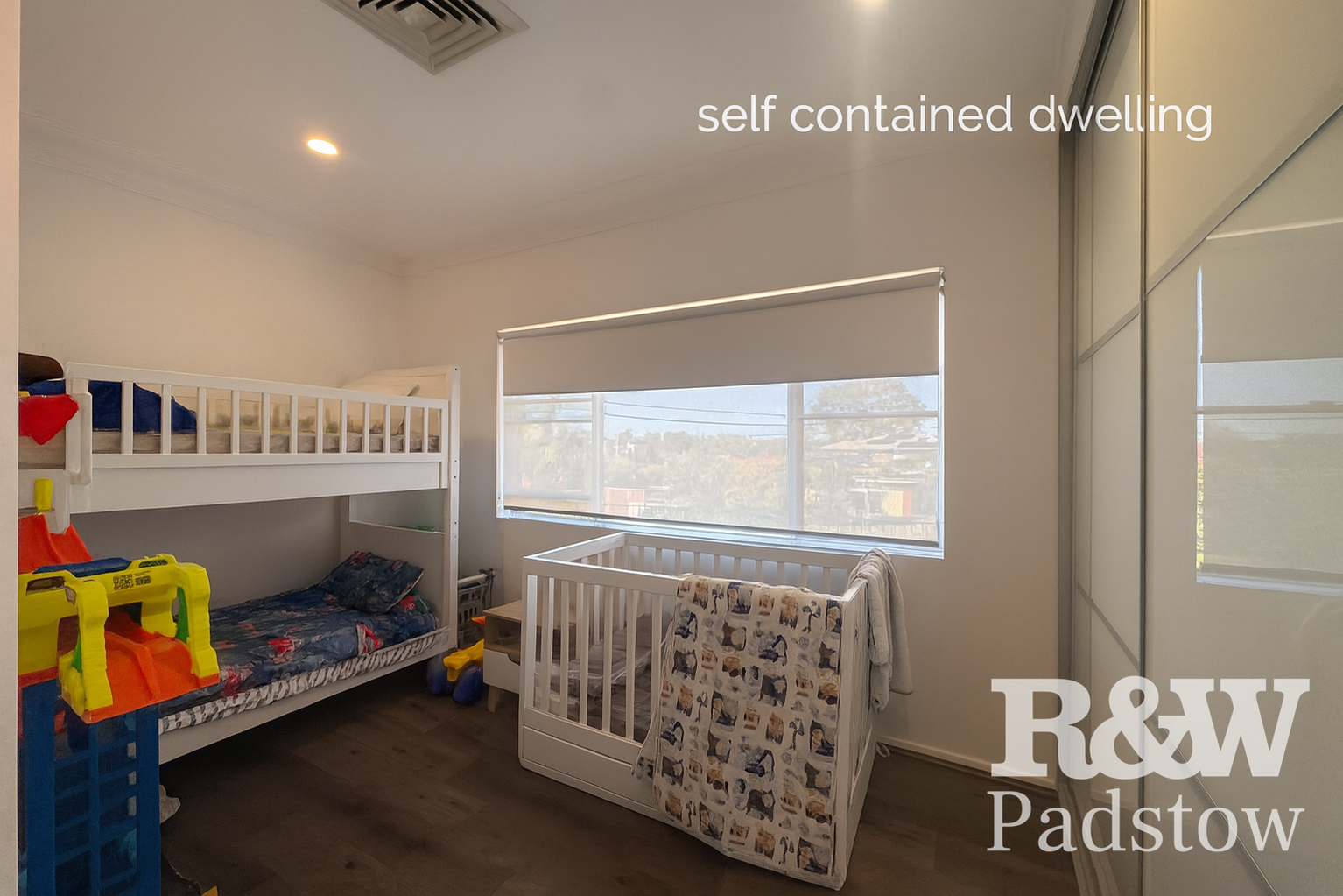 15 Hillcrest Avenue Moorebank