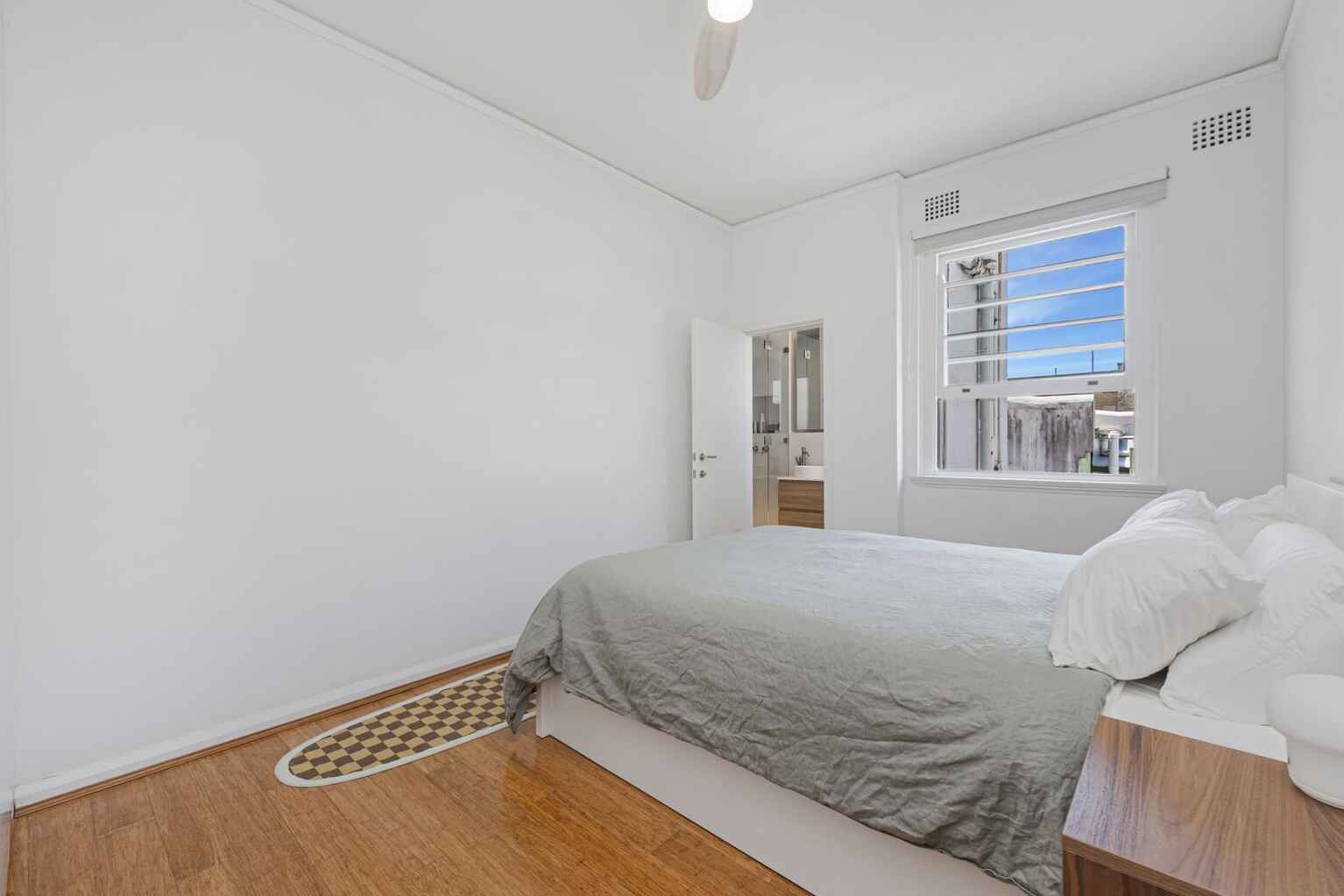 19/199a Victoria Street Potts Point