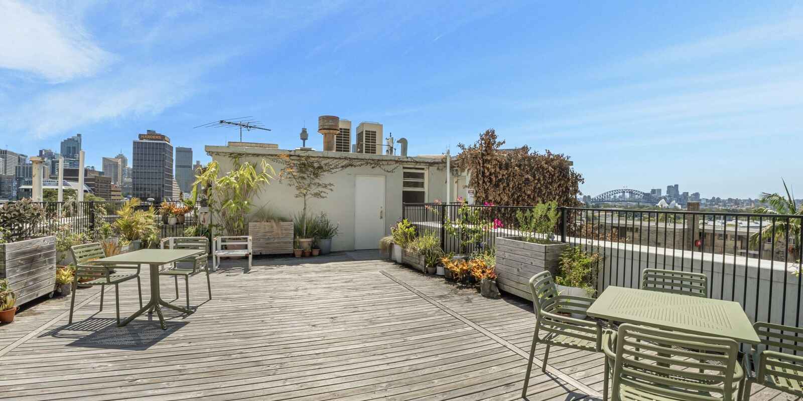 19/199a Victoria Street Potts Point