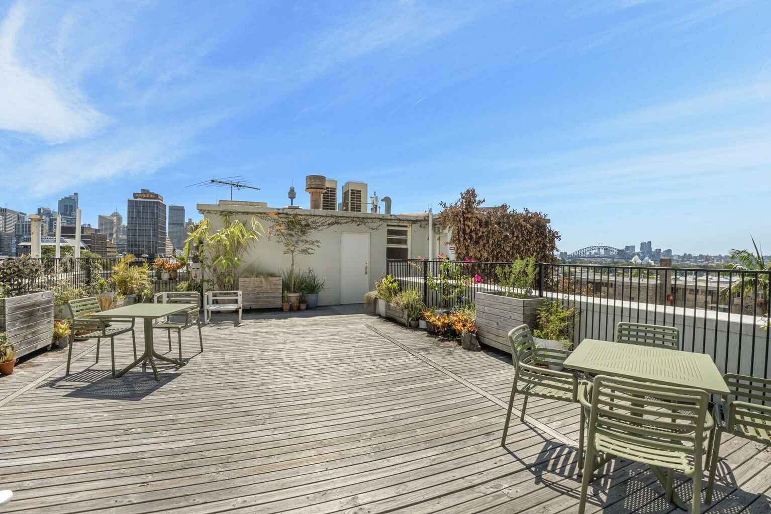 19/199a Victoria Street Potts Point