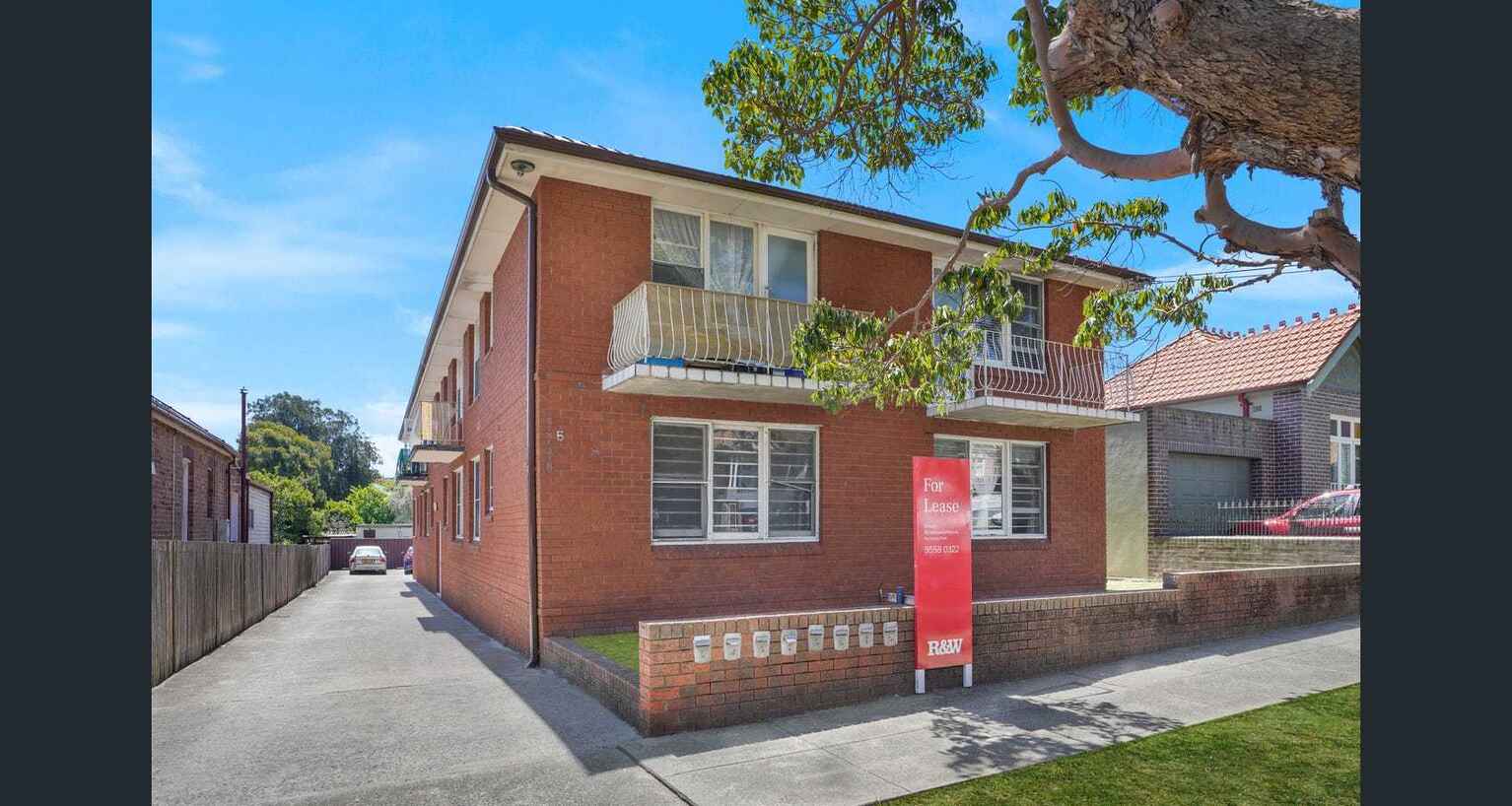 8/5 Osgood Avenue Marrickville