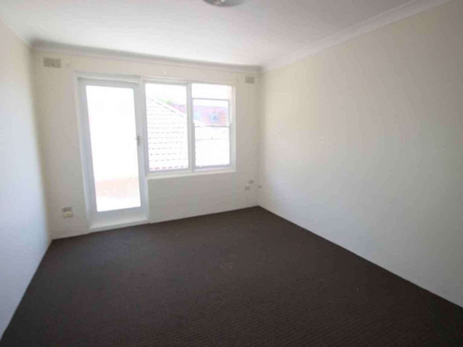 8/5 Osgood Avenue Marrickville