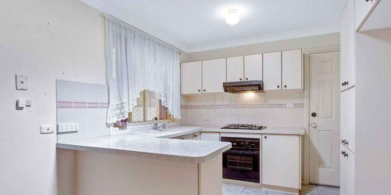 5 Shamrock Court St Clair