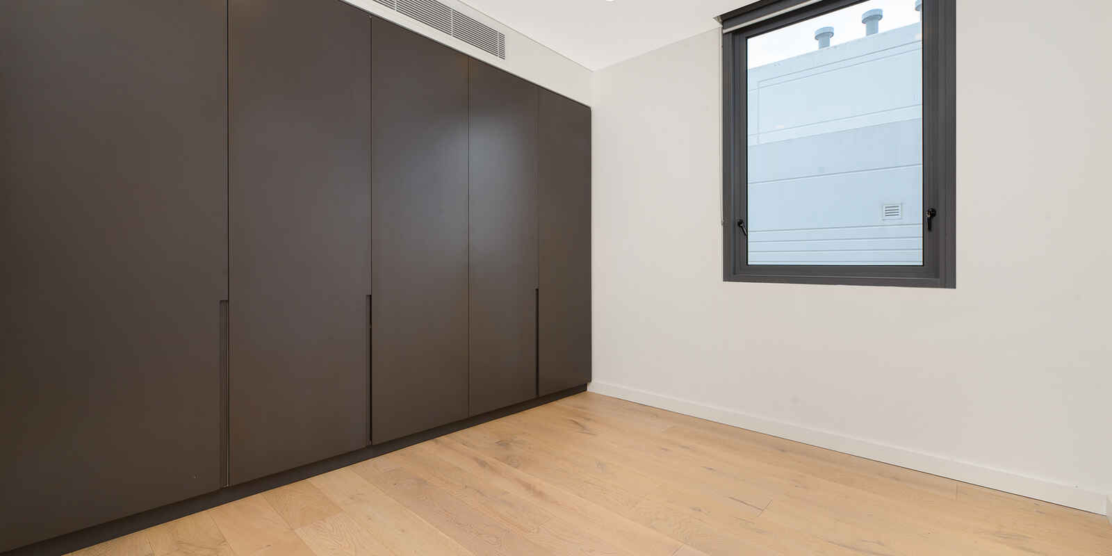 1910/221 Miller Street North Sydney