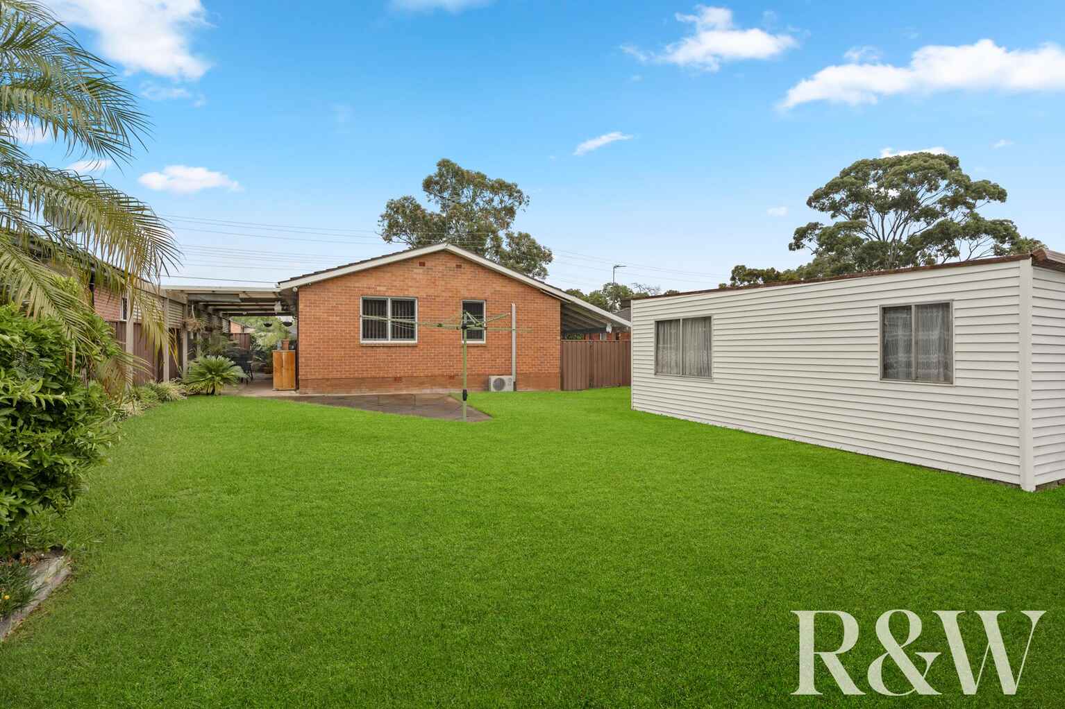 19 Melanesia Avenue Lethbridge Park 19 Melanesia Avenue Lethbridge Park