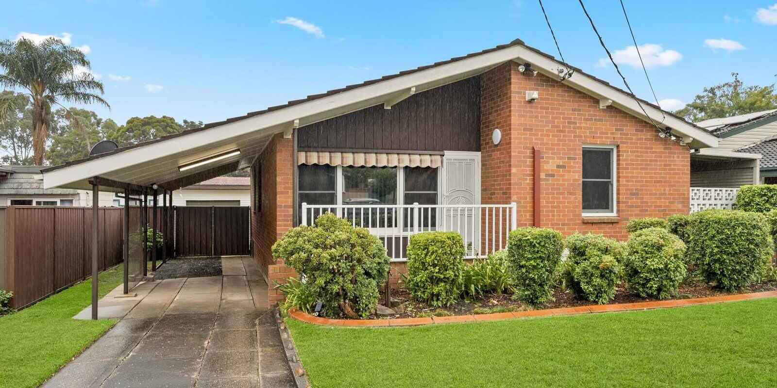 19 Melanesia Avenue Lethbridge Park 19 Melanesia Avenue Lethbridge Park