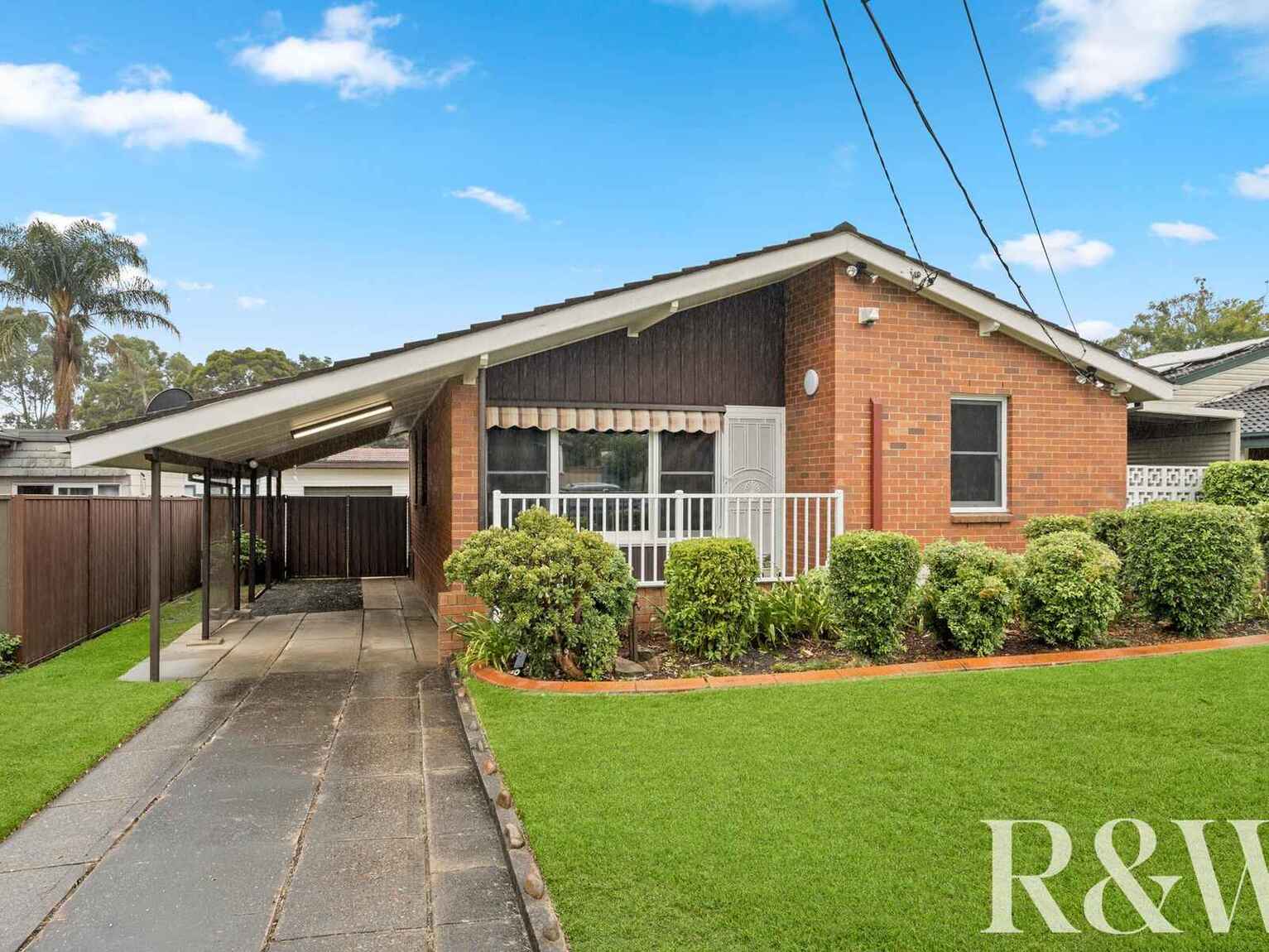 19 Melanesia Avenue Lethbridge Park 19 Melanesia Avenue Lethbridge Park