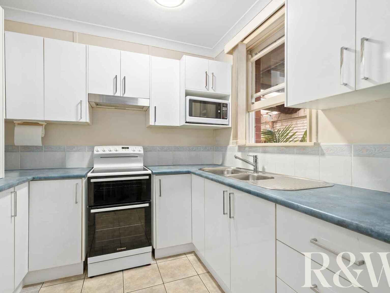 19 Melanesia Avenue Lethbridge Park 19 Melanesia Avenue Lethbridge Park