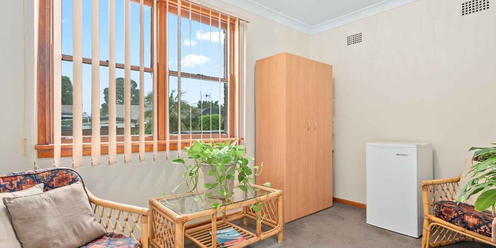 19 Melanesia Avenue Lethbridge Park 19 Melanesia Avenue Lethbridge Park