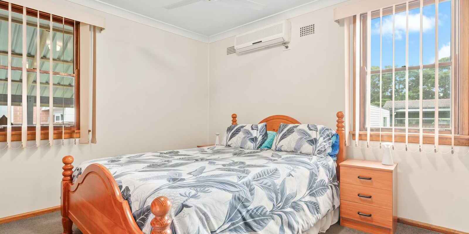 19 Melanesia Avenue Lethbridge Park 19 Melanesia Avenue Lethbridge Park