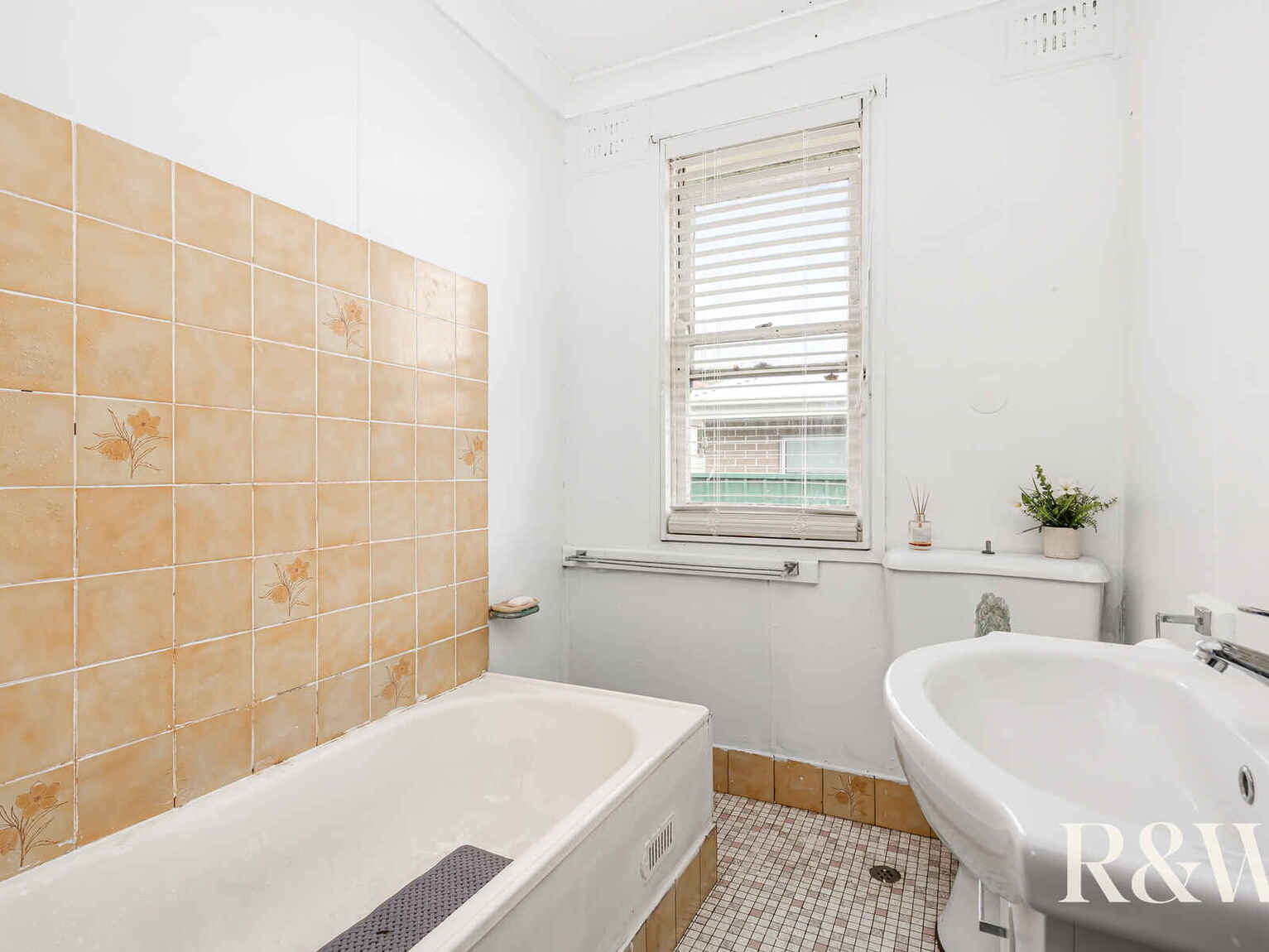 18 Mercator Crescent Willmot 18 Mercator Crescent Willmot