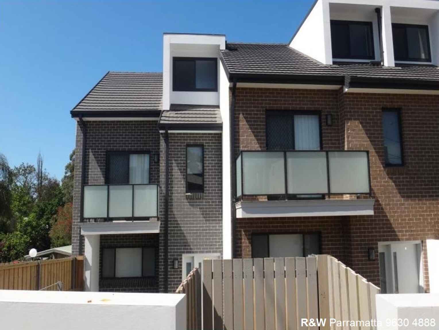 4/175 Kissing Point Road Dundas