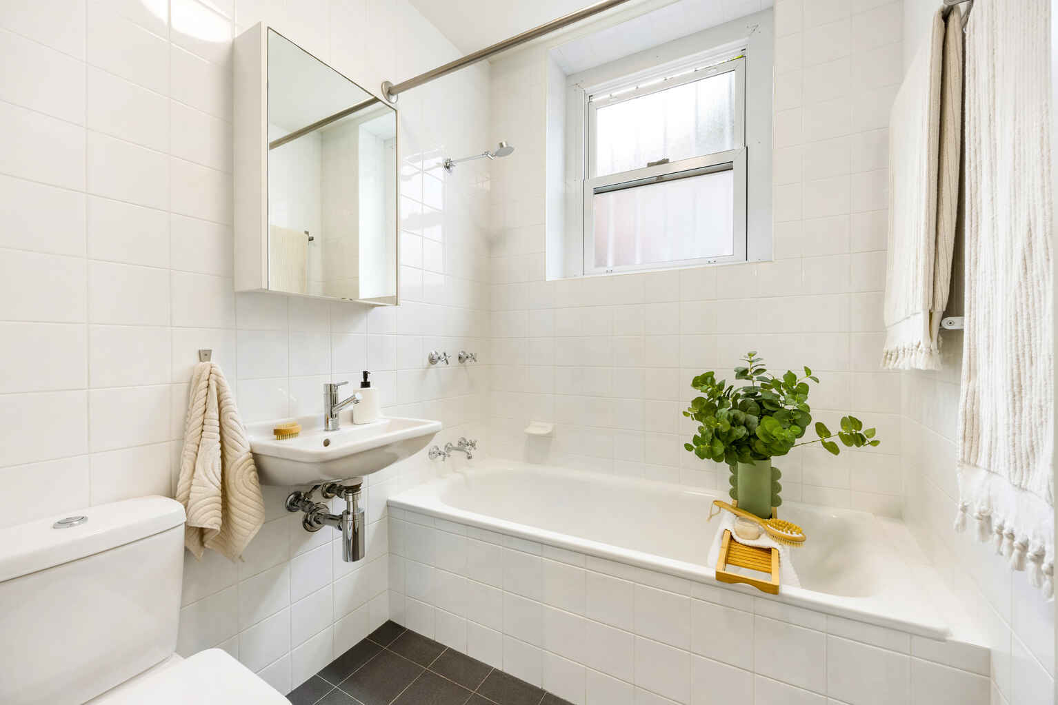 2/1 Silva Street Tamarama