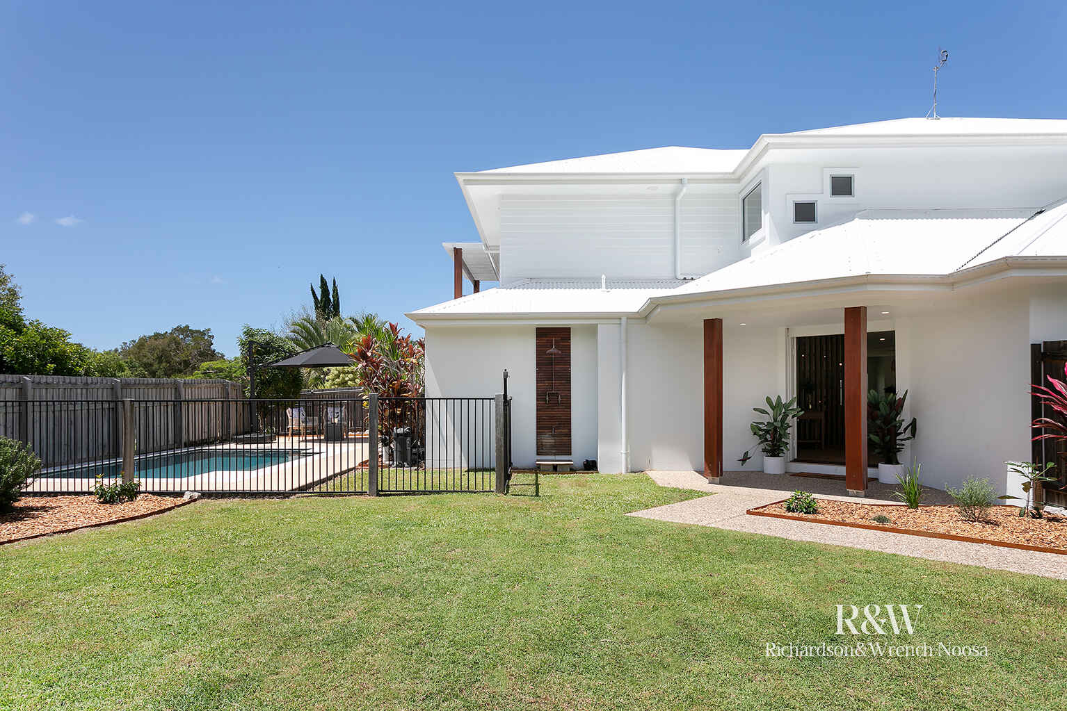 1 Crestview Drive Peregian Springs