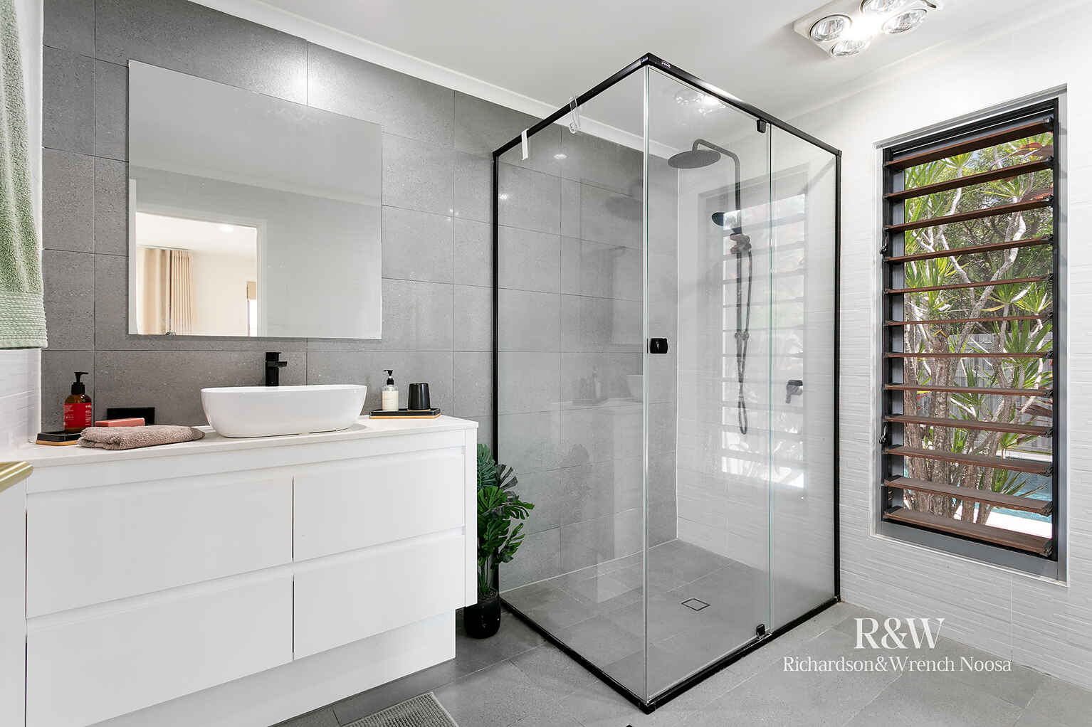 1 Crestview Drive Peregian Springs