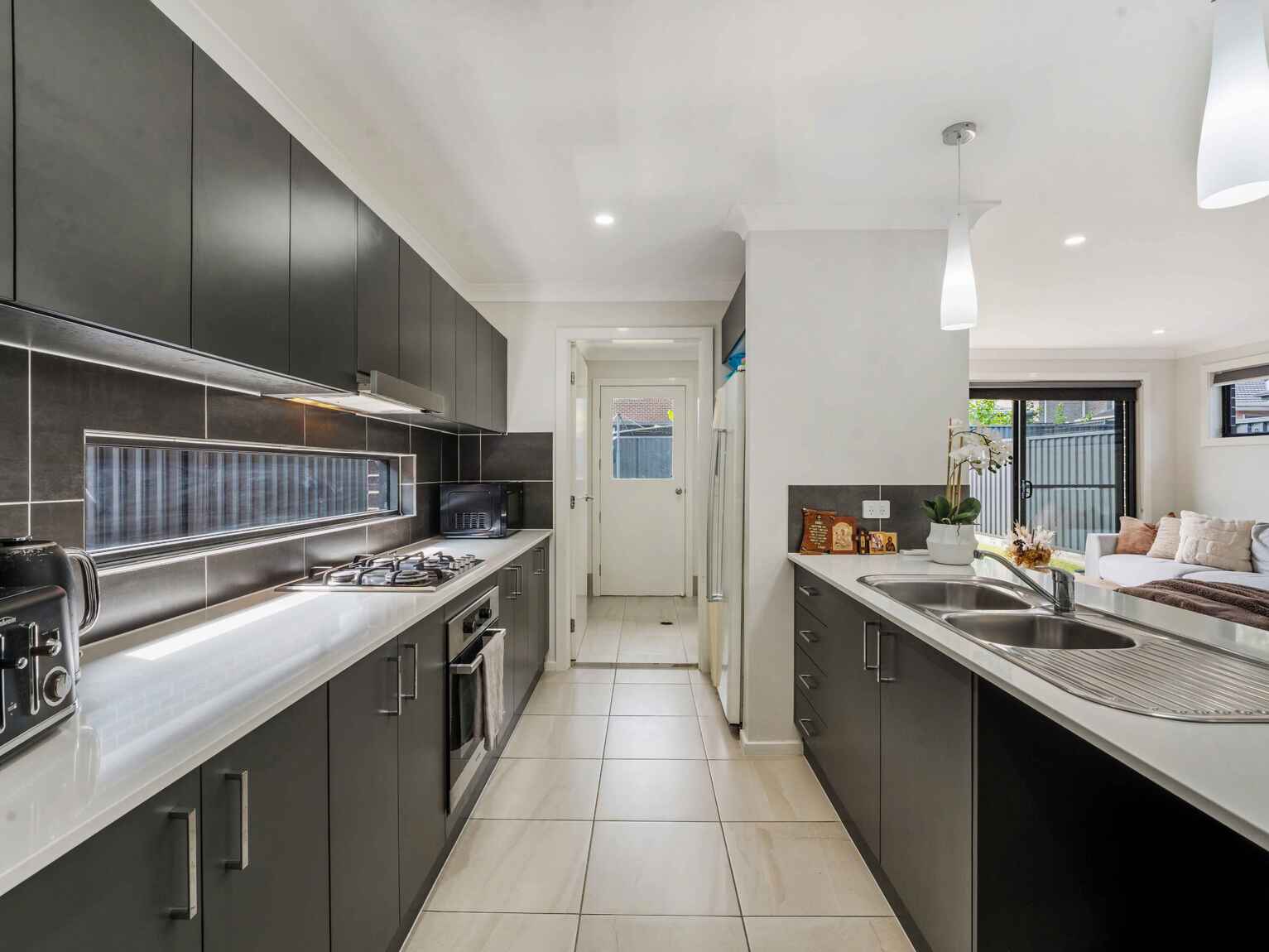 16 Cortina Avenue Austral