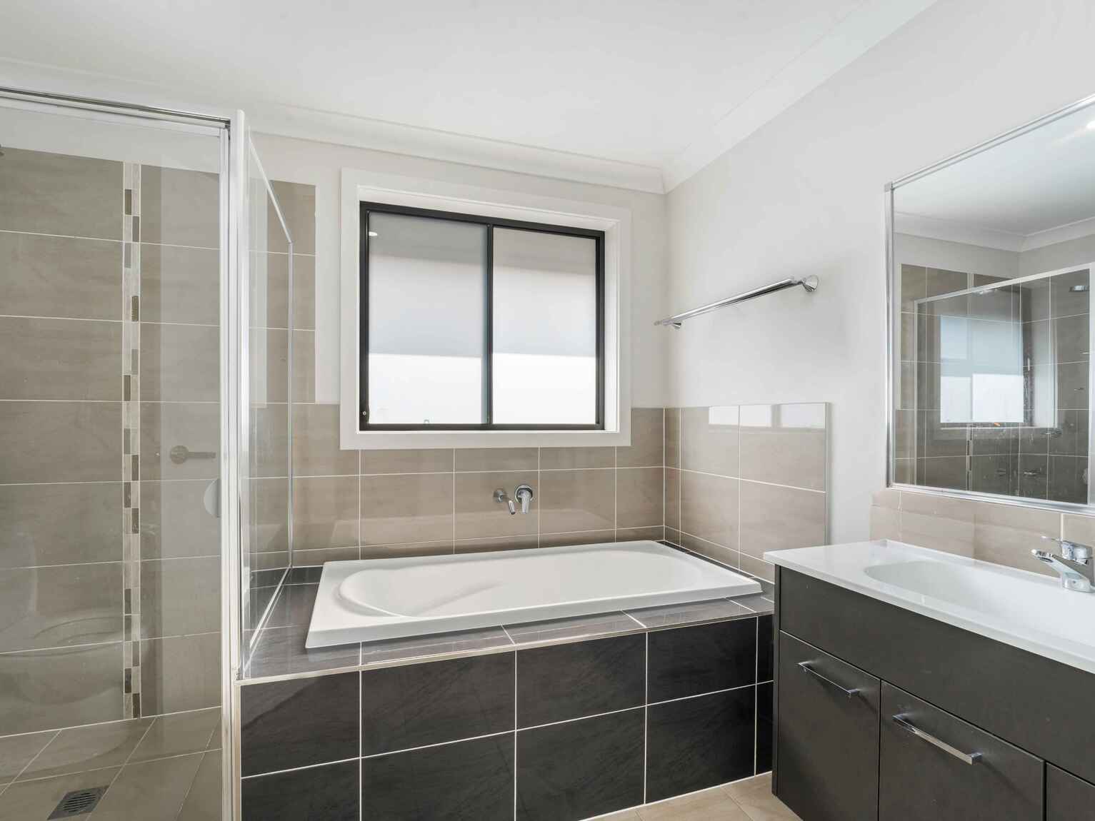 16 Cortina Avenue Austral