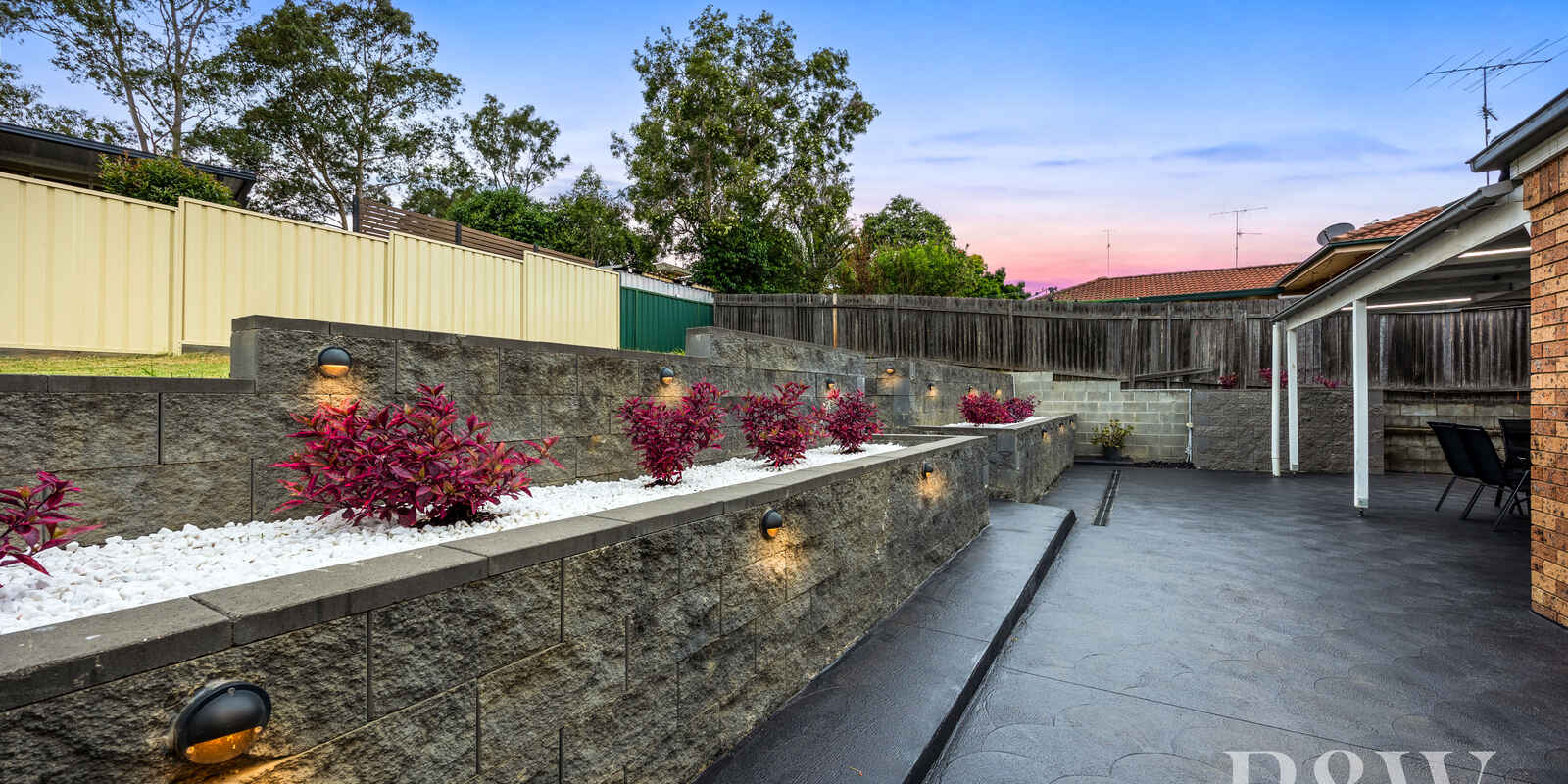 50 DOWNES CRESCENT Currans Hill 50 DOWNES CRESCENT Currans Hill